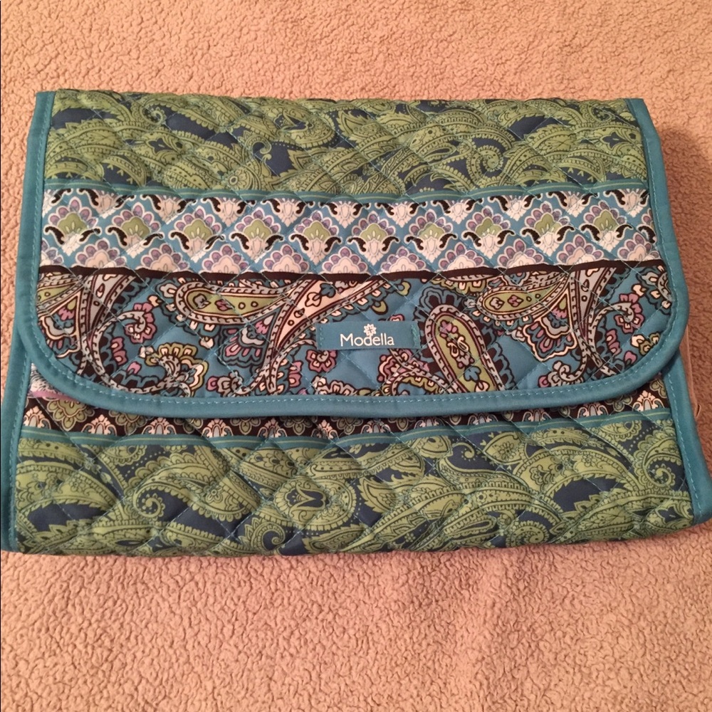 Toiletry Organizer to go